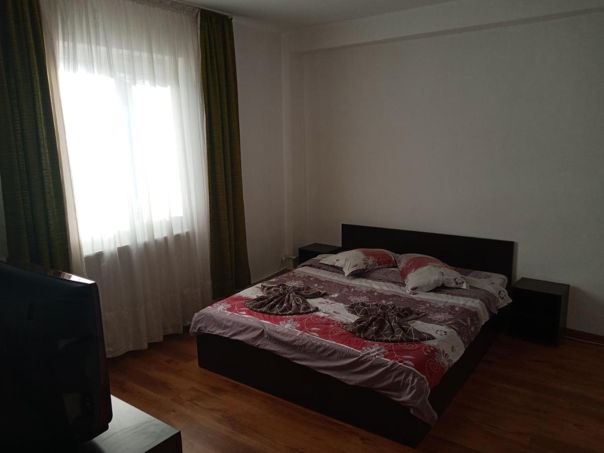 Varipatti House Слатина Екстериор снимка