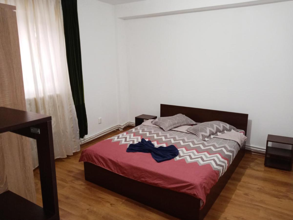 Varipatti House Слатина Екстериор снимка