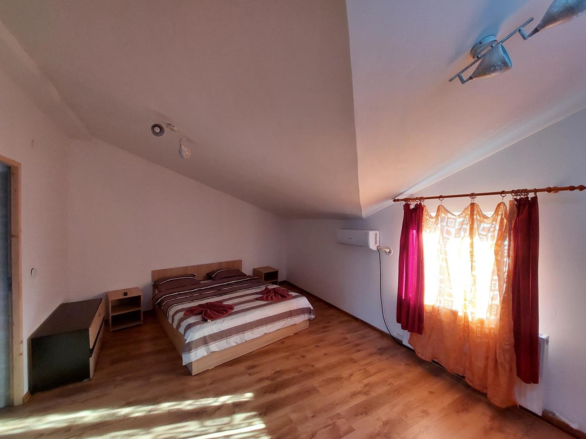 Varipatti House Слатина Екстериор снимка