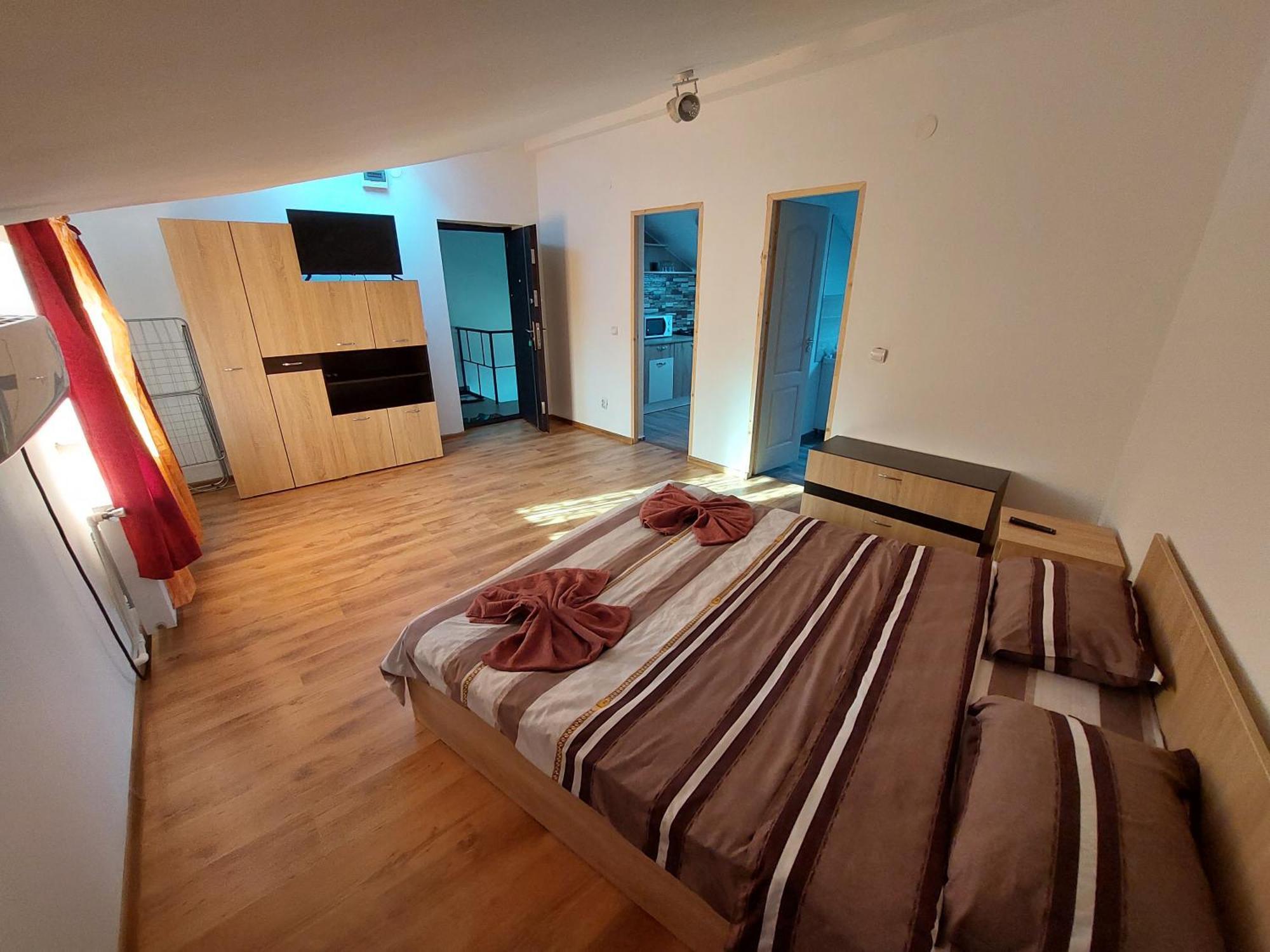 Varipatti House Слатина Екстериор снимка