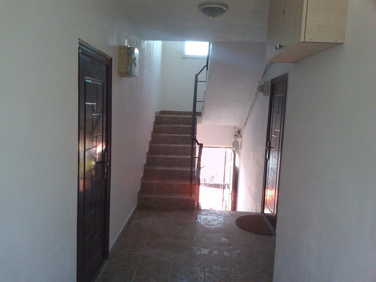 Varipatti House Слатина Екстериор снимка
